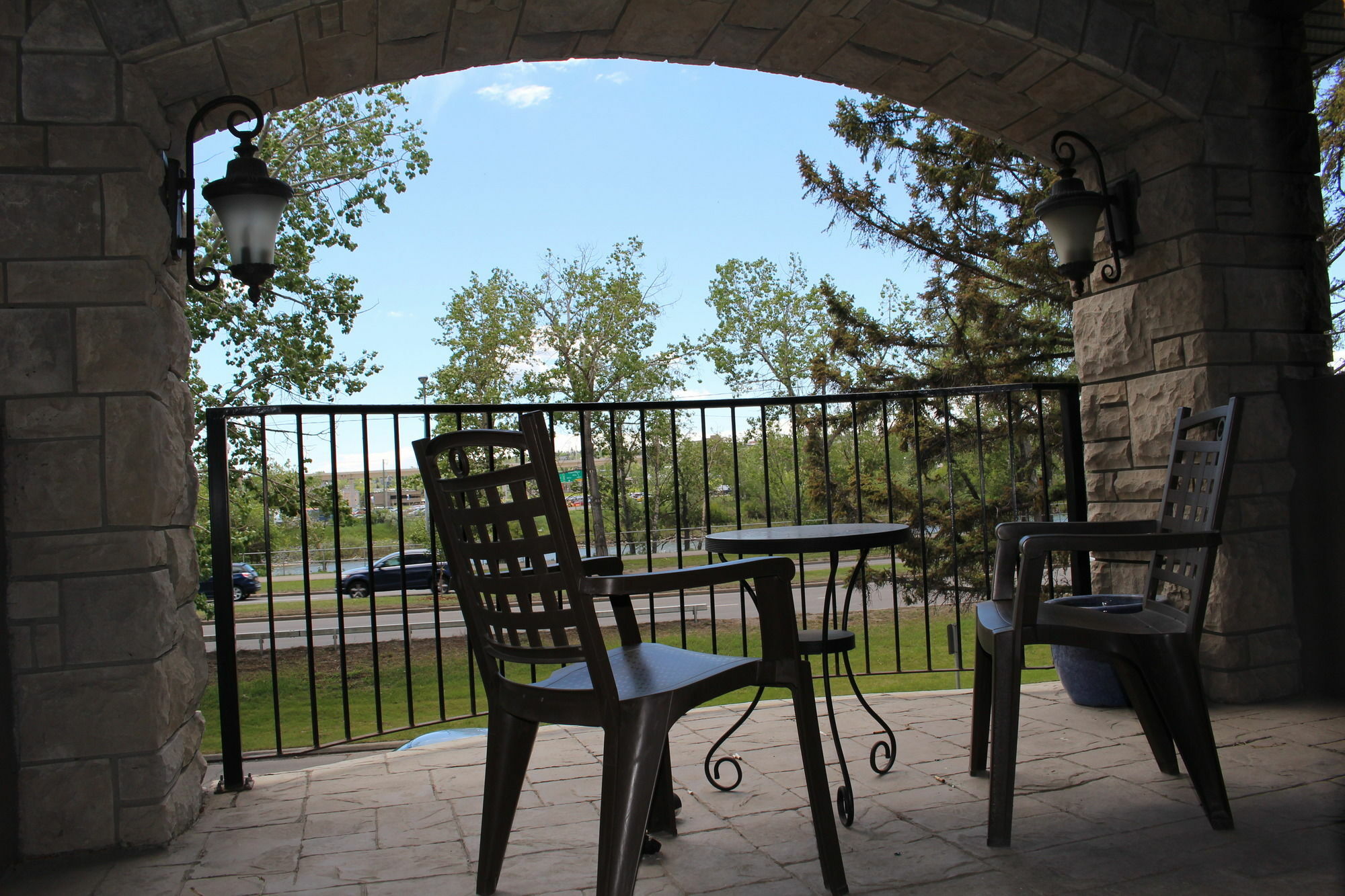 Westmount River Inn YYC Dış mekan fotoğraf